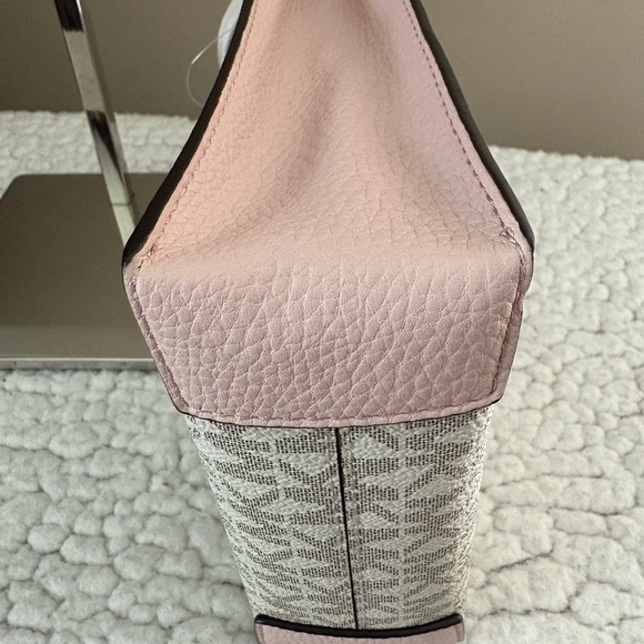 Michael Kors Cream and Pink Mini Bag - Picture 6 of 16